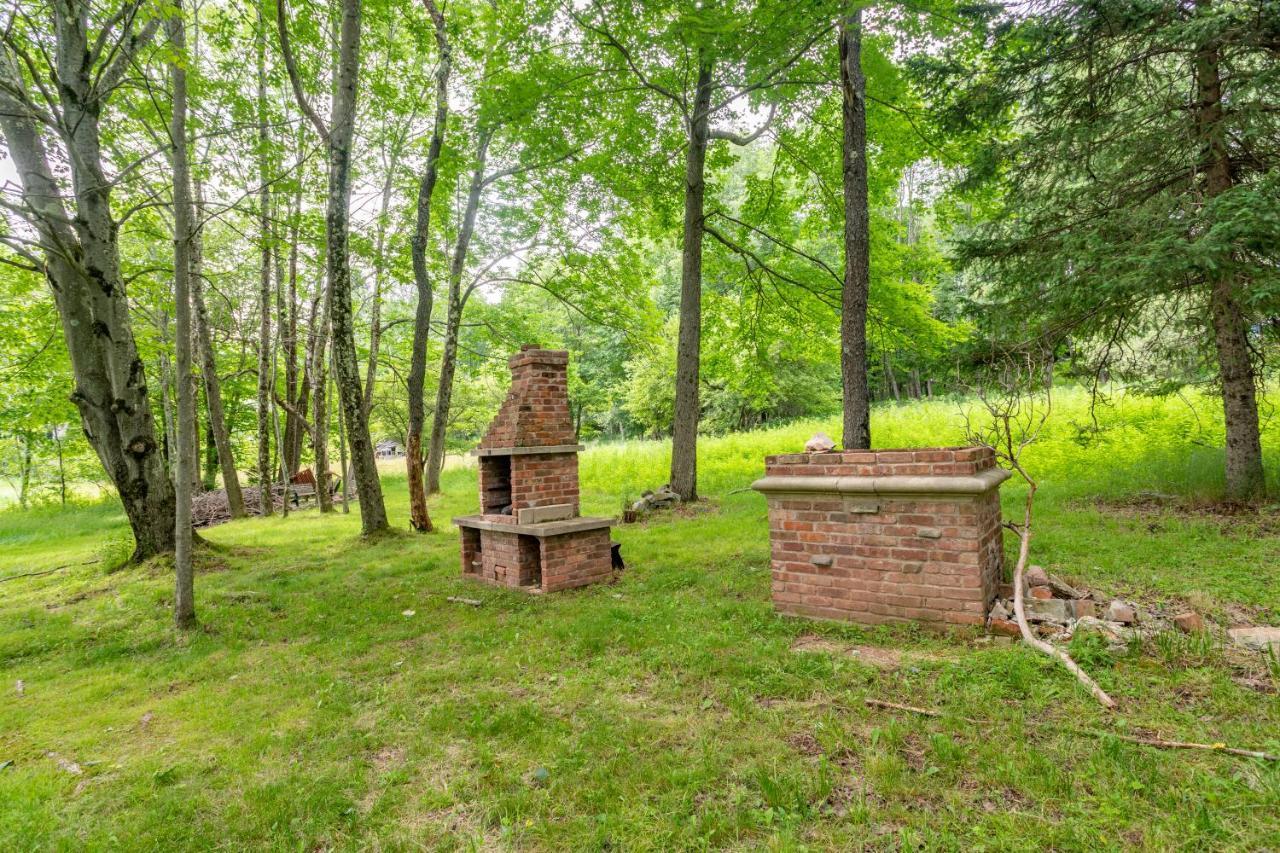 Bluebird Manor On The Water, 2 Acres & Amenities Vila Liberty Exterior foto